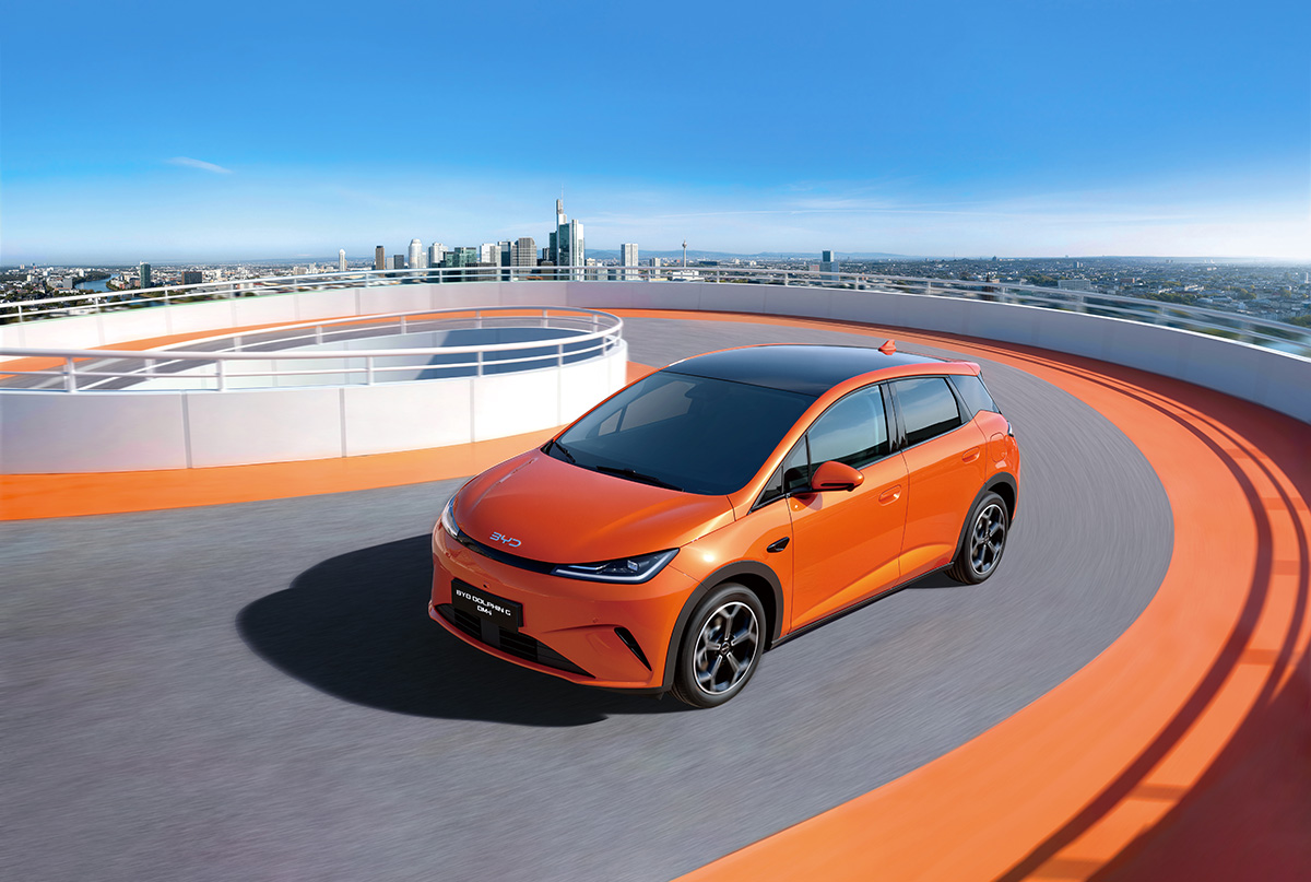 Новият BYD DOLPHIN G DM-i задава нов стандарт в европейския B-сегмент